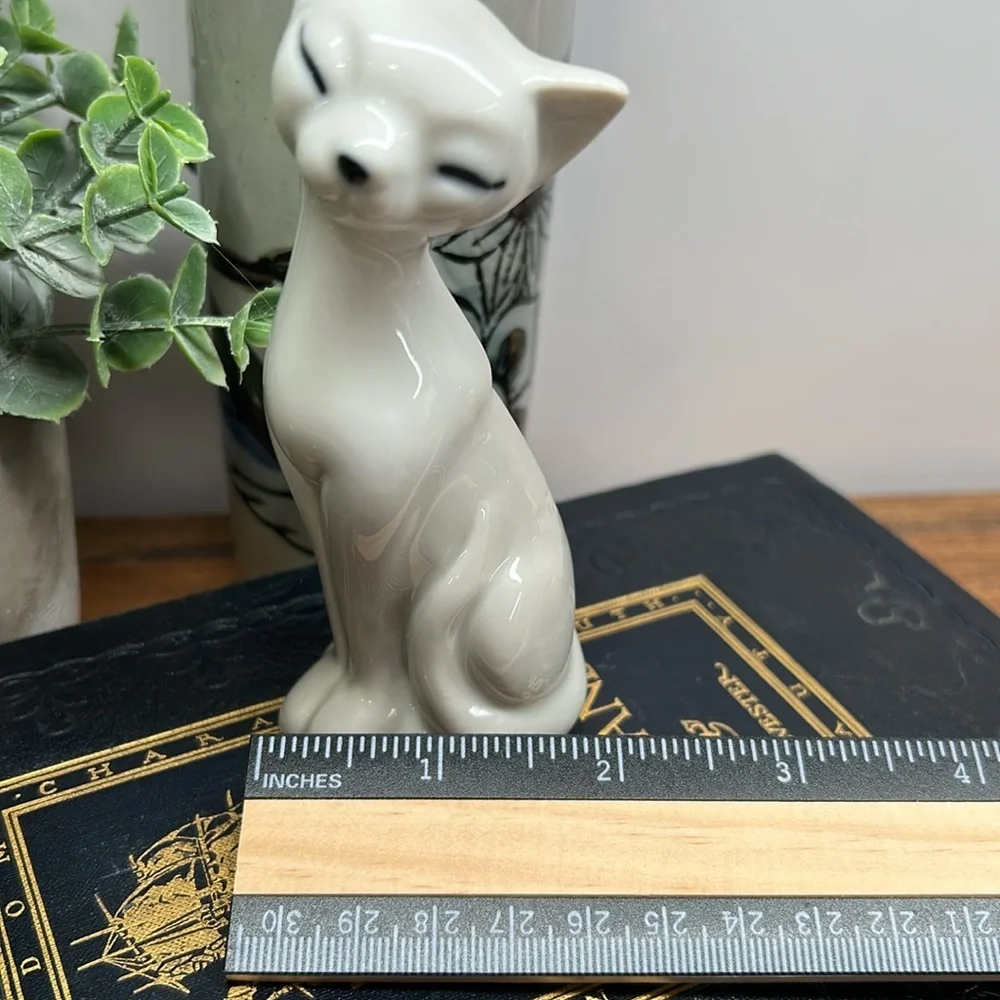 Vintage Otagiri Light Grey Ceramic Cat Figurine Made In Japan - Picture 7 of 12